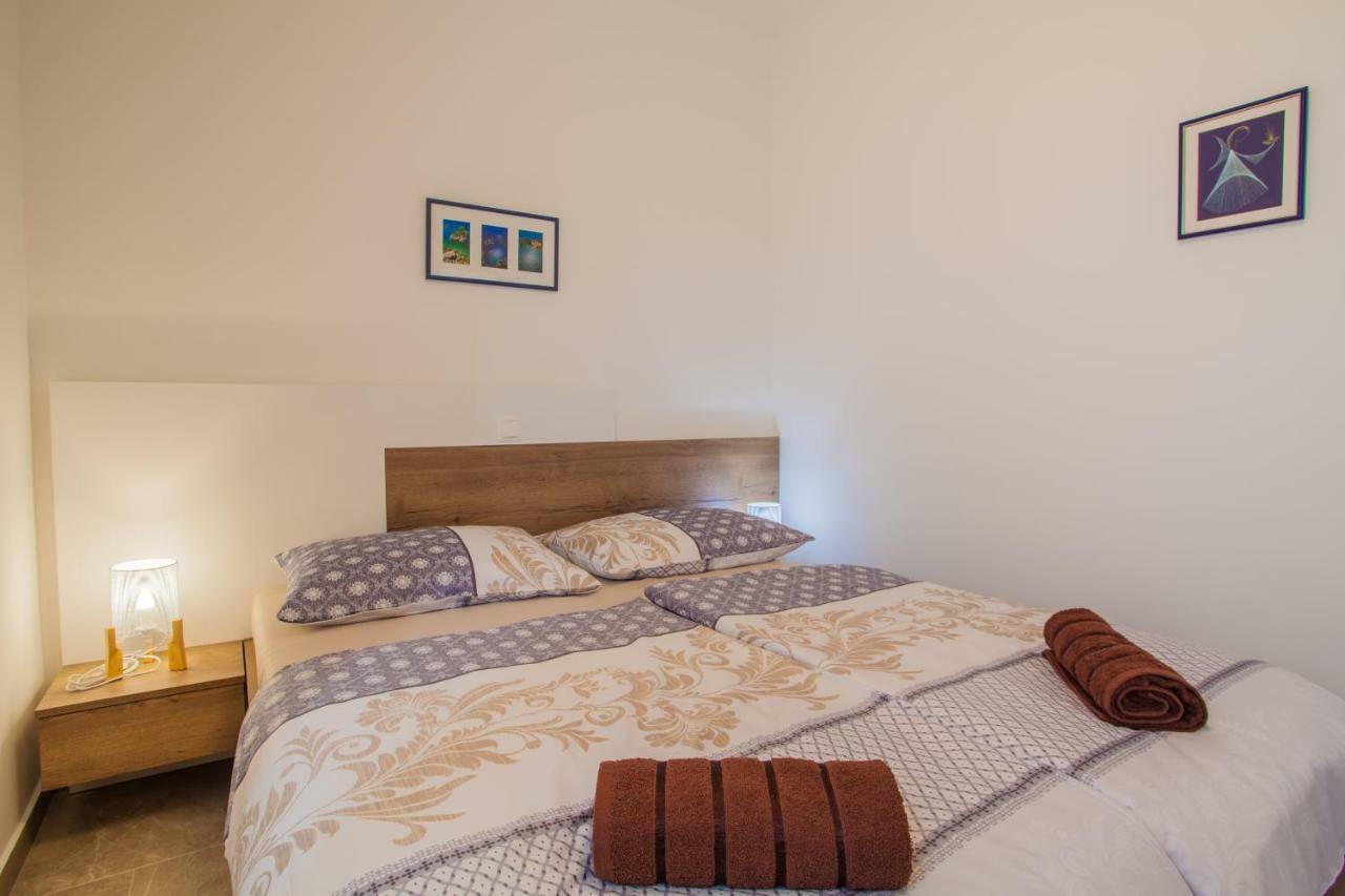 Apartmani Komesic Zubovići Exterior foto